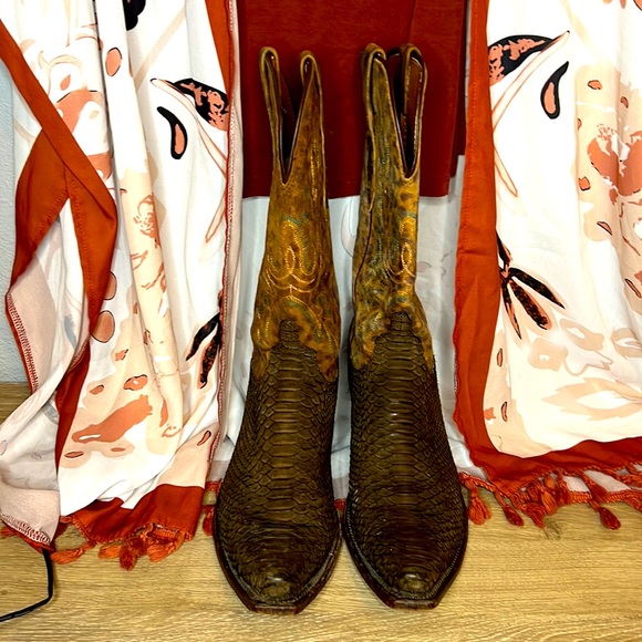 Leopard print Python boots - Picture 2 of 6